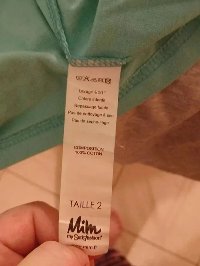 Haut femme taille 2 soit 38-40 - photo numéro 3