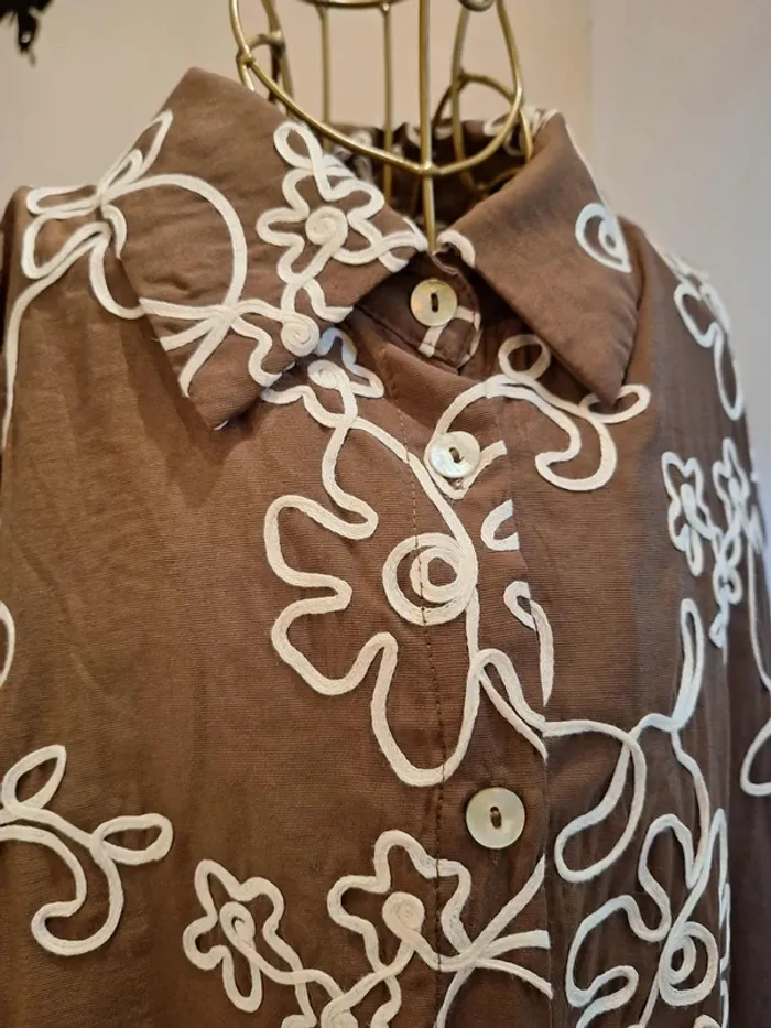 Chemise en coton marron brodée - photo numéro 2