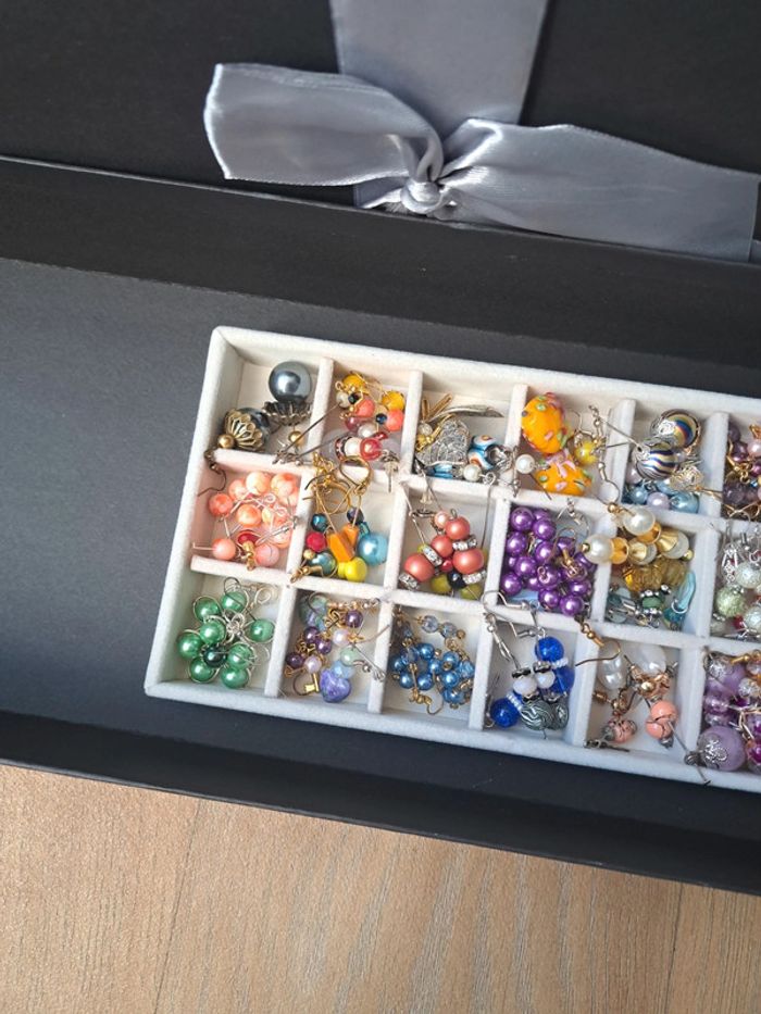 Lot de boucles d'oreilles pendante multicolore artisanale - photo numéro 2