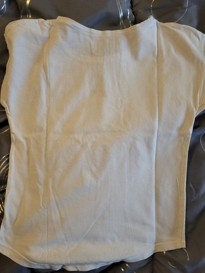 Tee shirt fille 8 ans - photo numéro 2