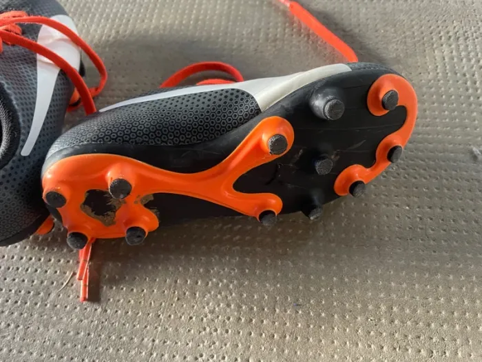 Chaussure de foot - photo numéro 3