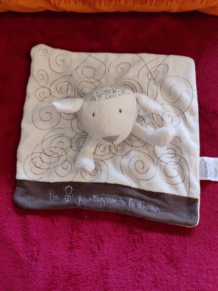 Doudou mouton obaibi