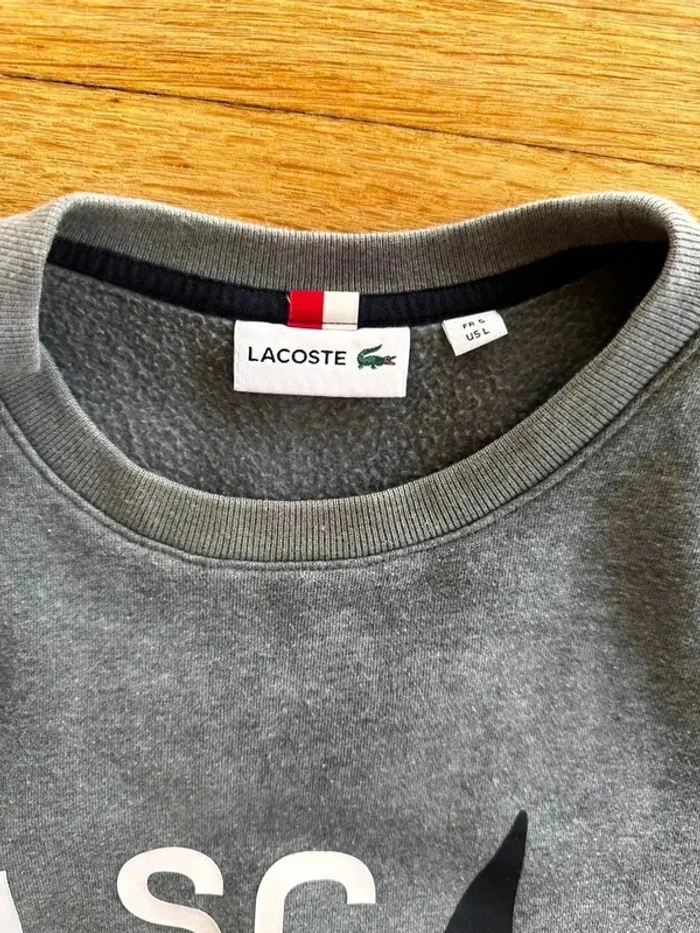 Pull Lacoste Gris taille M - photo numéro 4