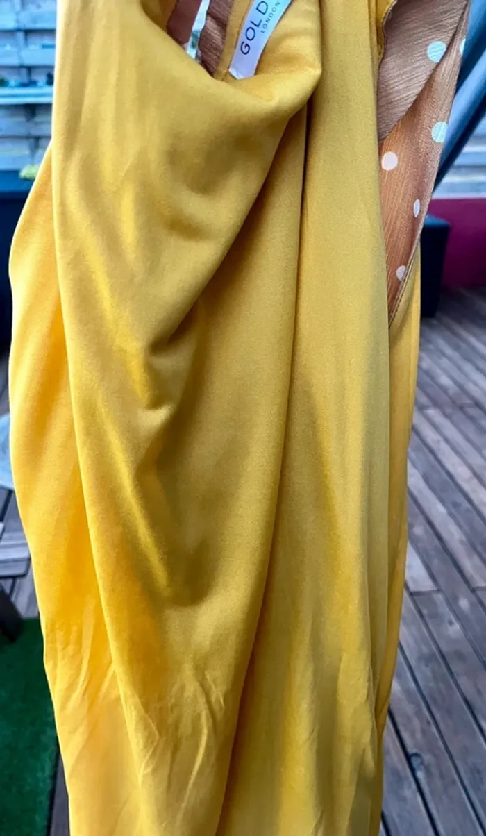 Robe jaune - photo numéro 4