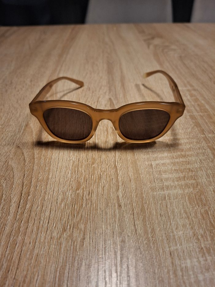 BLANC. : Lunettes de Soleil Tendance Oeil de Chat HZ B0014 – Comme Neuves! - photo numéro 5