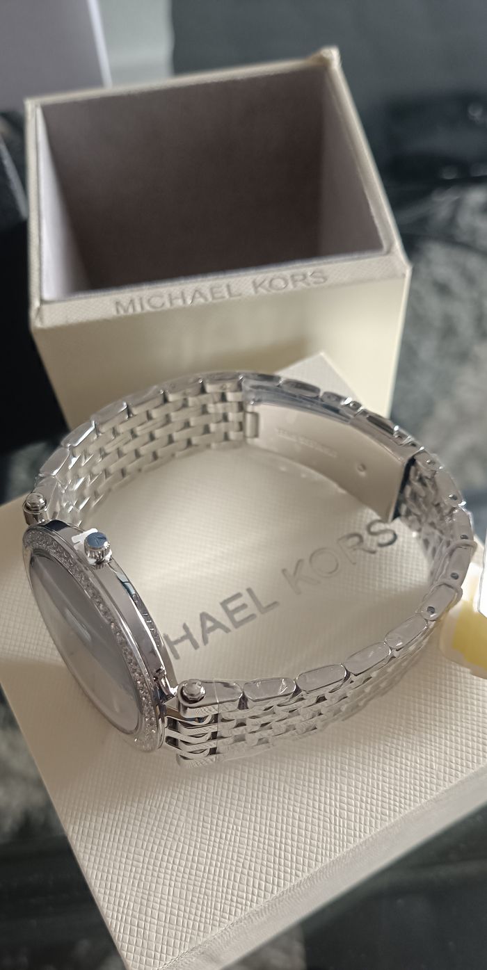Montre Femme Michael Kors, en acier argenté avec cristaux. Neuve. - photo numéro 5