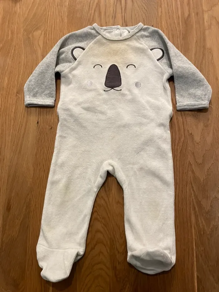 Lot pyjamas 6 mois - photo numéro 4