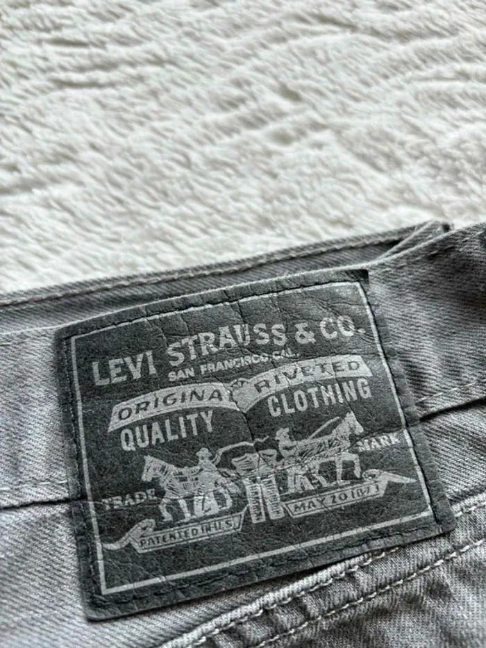 Jean Levi’s homme 559 relaxed straight droit gris taille M W28 - W29 38/40 L30 - photo numéro 2