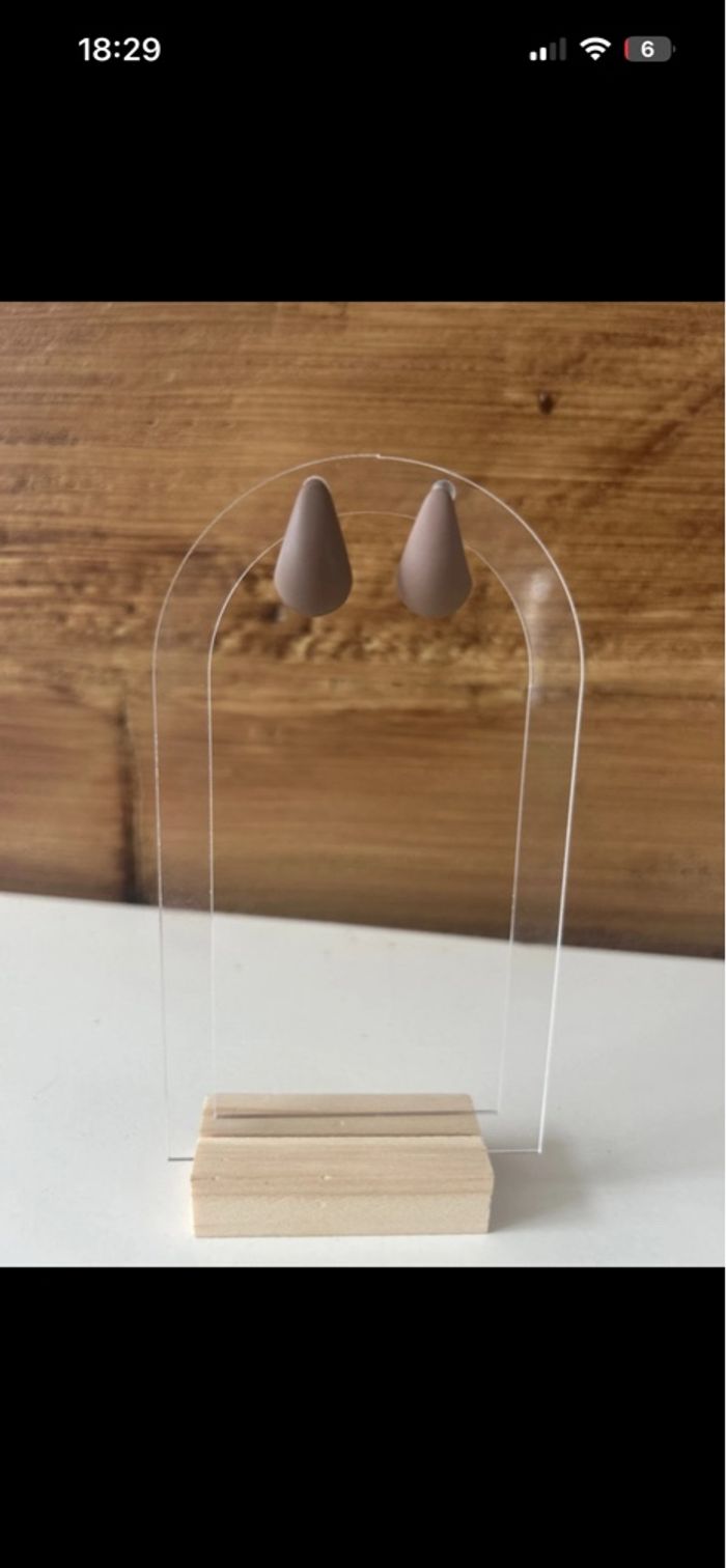 Boucle d’oreille femme forme de goutte