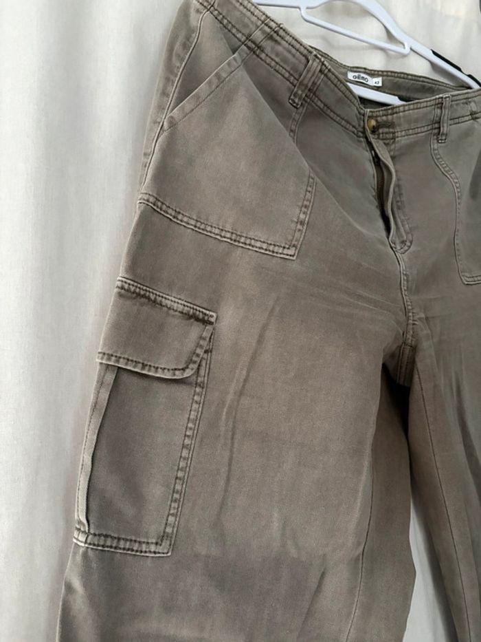 Cargo kaki - photo numéro 2