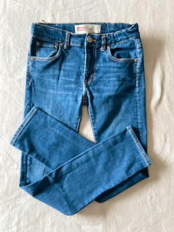 #Jean Levi’s 🍀