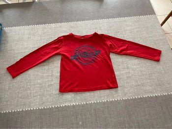 T shirt rouge 6 ans U collection