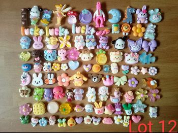 Figurines