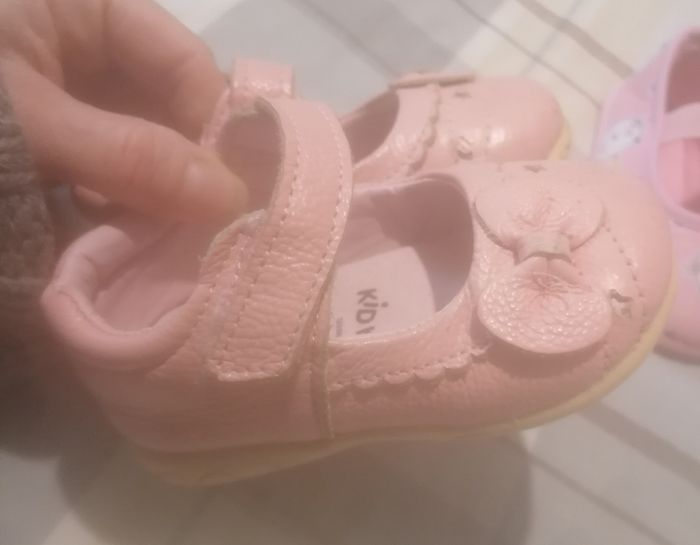 2 paires de chaussures - photo numéro 2