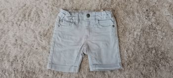 Bermuda taille 4 ans