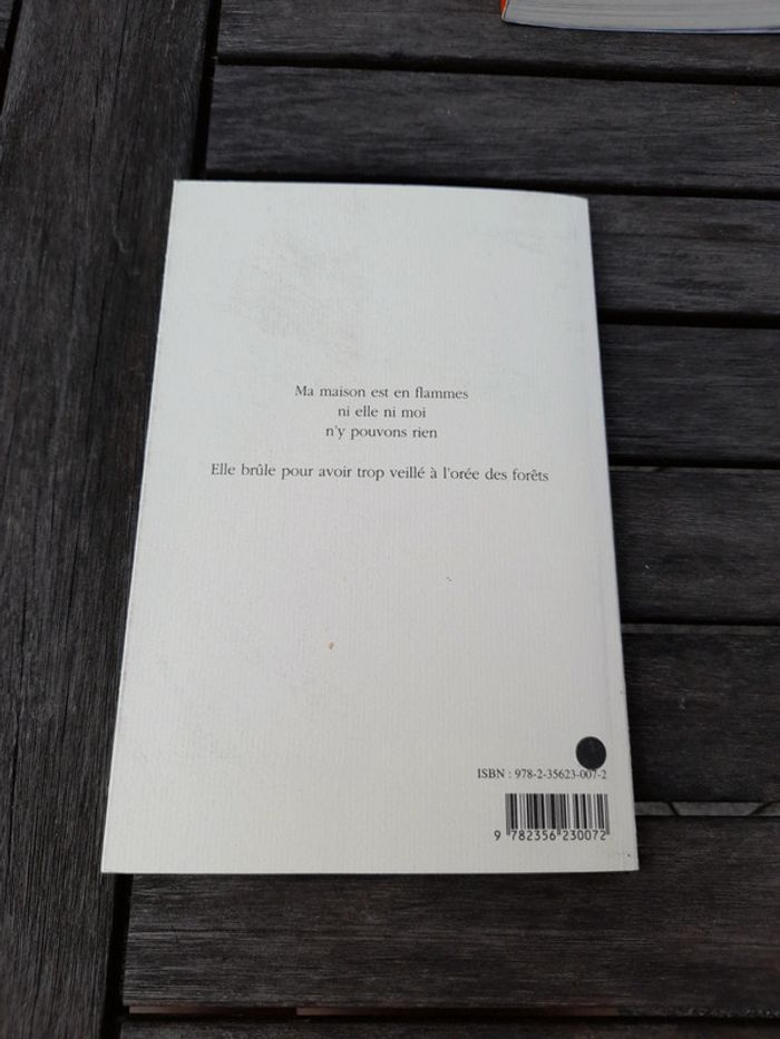 Livre Poèmes au secret Bruno Doucey - photo numéro 2