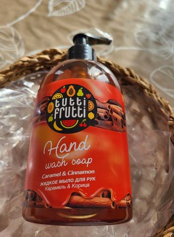 Savon liquide main, tutti frutti/ citrouille / Caramel . 500 ml