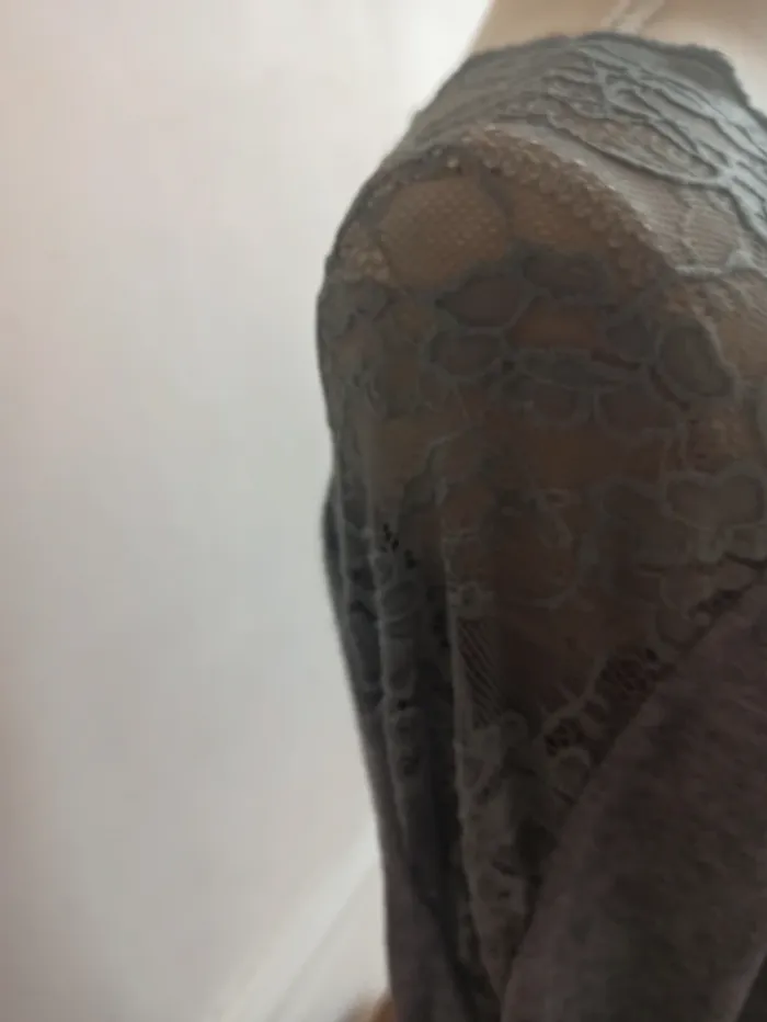 Sublime pull fin dentelle T M/L chez Sarah John - photo numéro 3