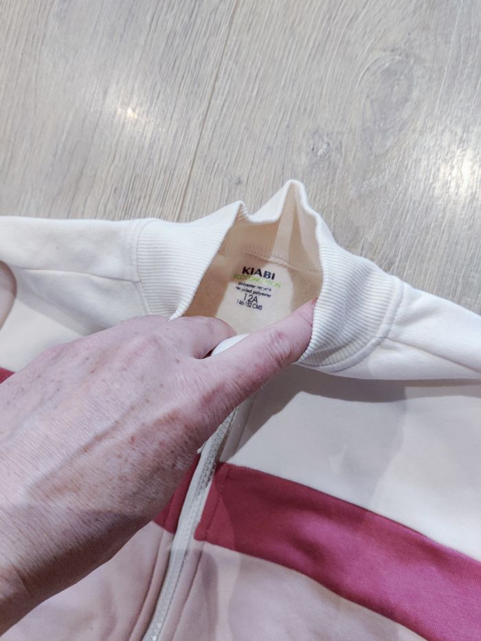 Veste sweat zippé rose Kiabi taille 12 ans - photo numéro 4