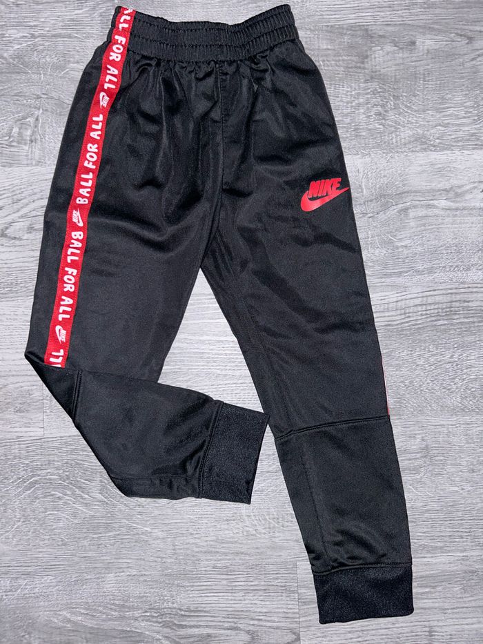 Ensemble Nike - photo numéro 3