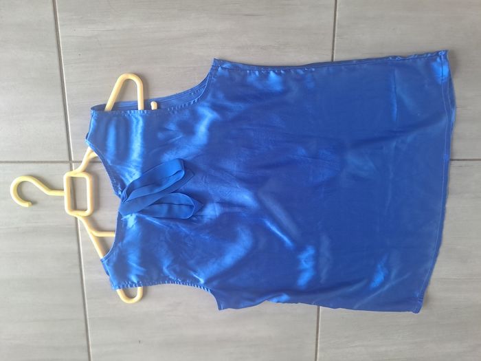 Blouse satiné bleu Kiabi Taille 38 - photo numéro 8