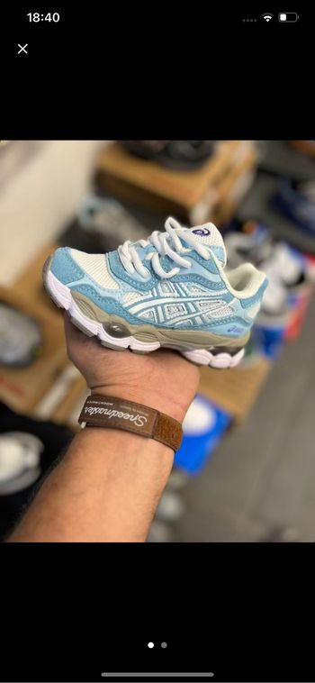 Asics gel nyc bleu blanc enfant 27
