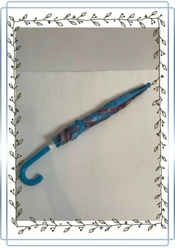 Petit parapluie Cars, très bon état