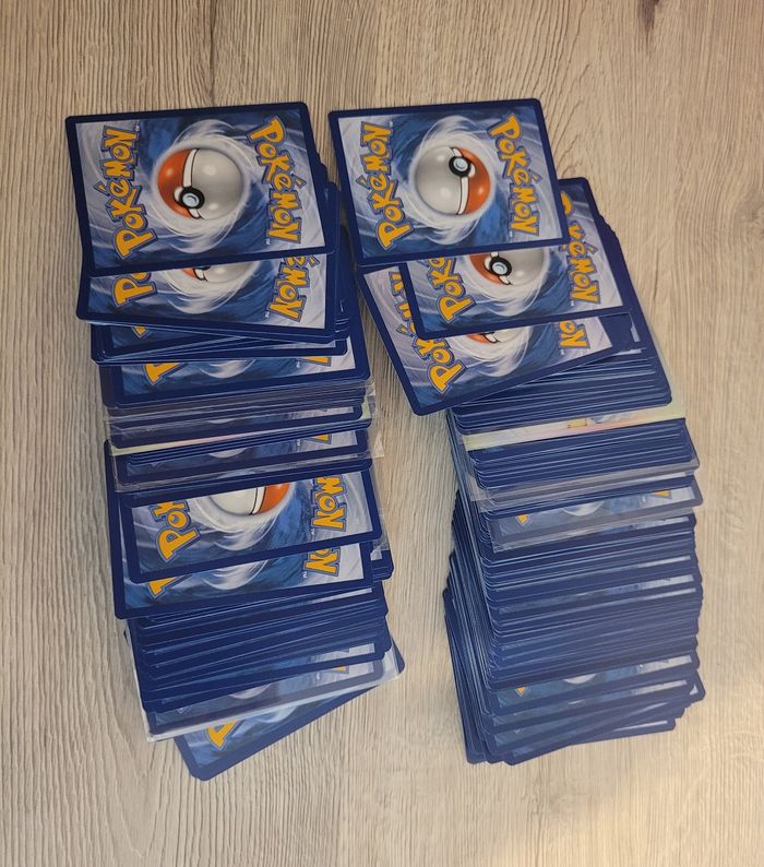 Lot cartes Pokémon différentes avec brillantes - photo numéro 7