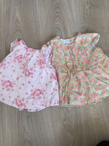 Lot de 2 tuniques chemisiers liberty jacadi et dpam 18 mois