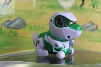Dino robot motorisé