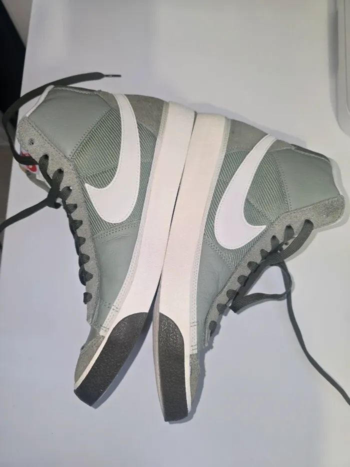 Nike blazer Mid 77 pro club olive bon état - photo numéro 3