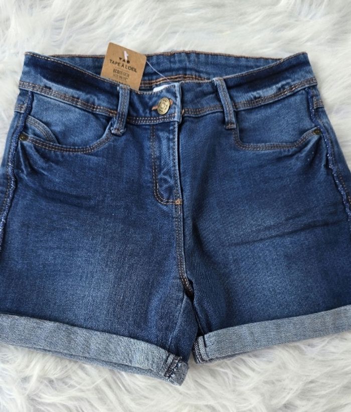 NEUF (non porté) 🏷😍 short en jeans 8 ans fille 💙🤩😍