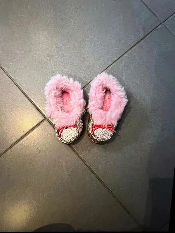 Chaussons / Pantoufles - La reine des neiges - Disney - Rose - 24 /26 - Très bon état