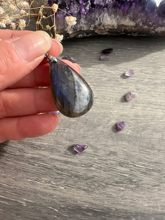 Pendentif en labradorite véritable de Madagascar – Pierre naturelle - photo numéro 5