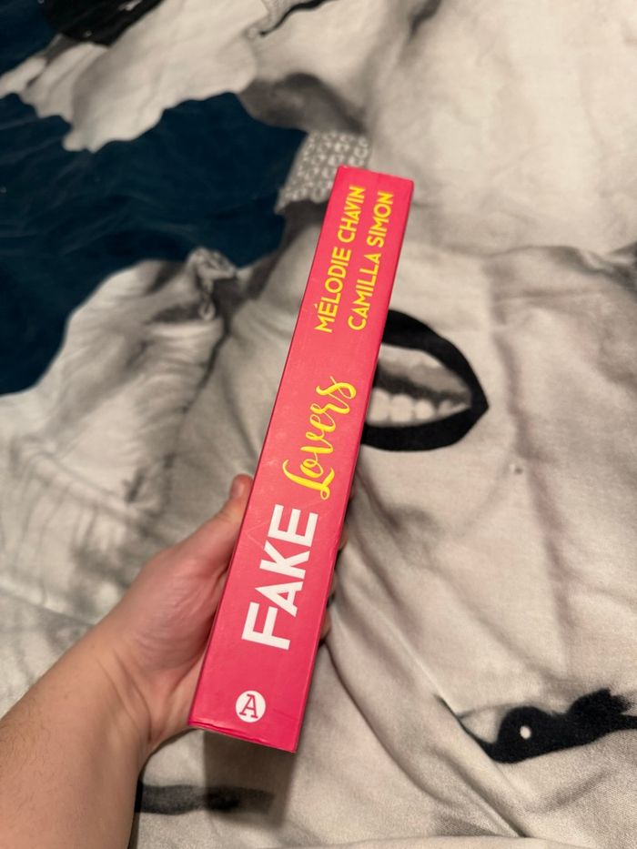 Fake lovers - Melodie Chavin & Camille Simon - photo numéro 3