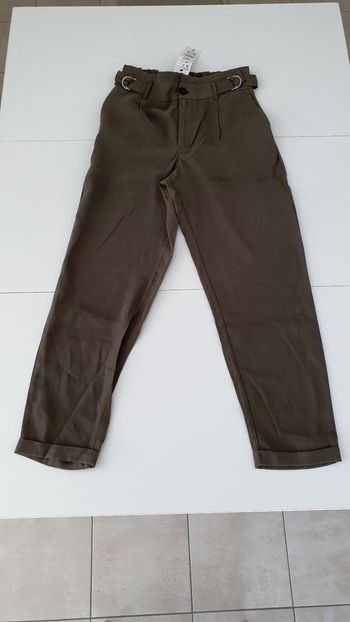 Pantalon neuf kaki en 36