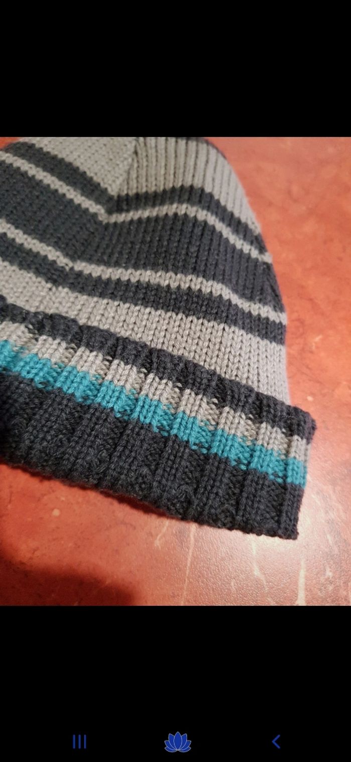 Bonnet garçon taille 5 / 8 ans - photo numéro 2