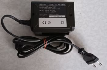 Chargeur adaptateur Batterie secteur Sony AC-V515/22W Camescope Type Sony DCR