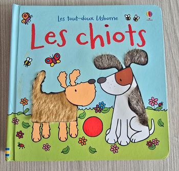 Livre tactile les chiots