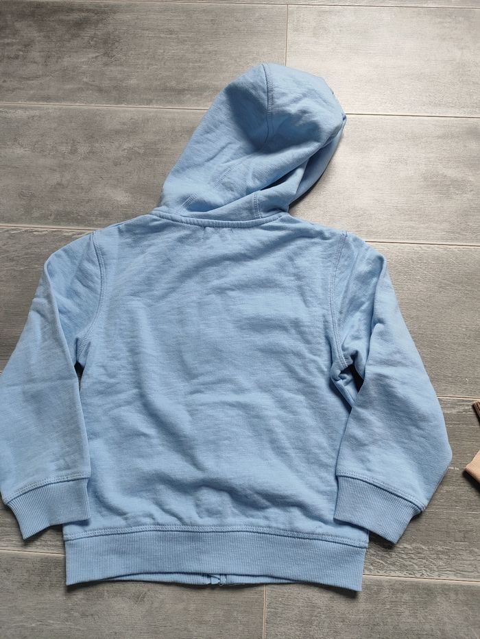 Lot de 2 gilets en 6 ans - photo numéro 5