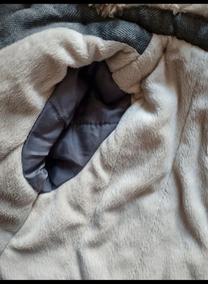 Manteau gris à capuche intérieur doux et chaud 18mois - photo numéro 5