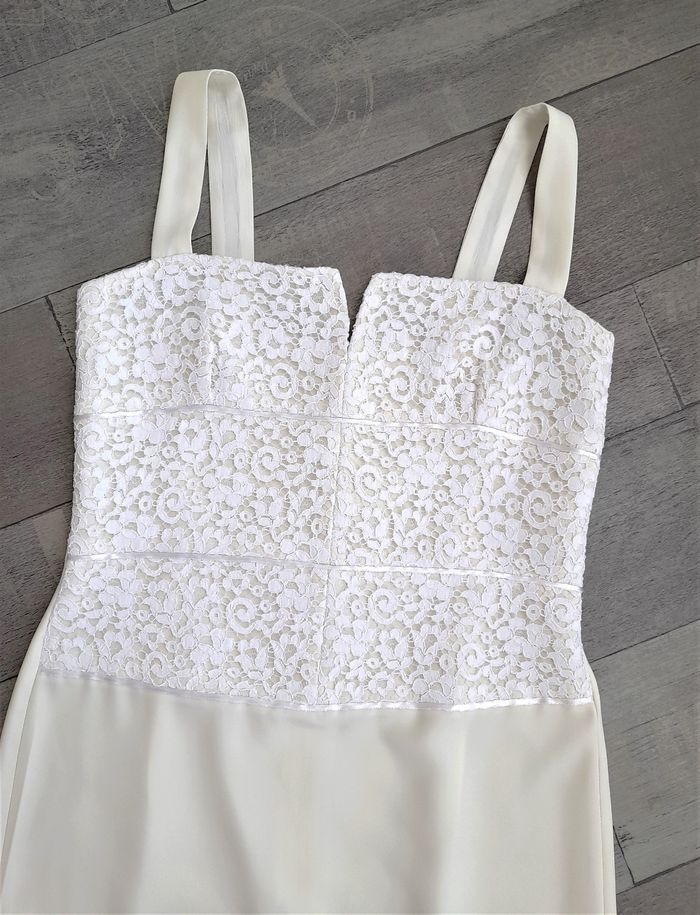 Robe de cérémonie buste brodé - photo numéro 2