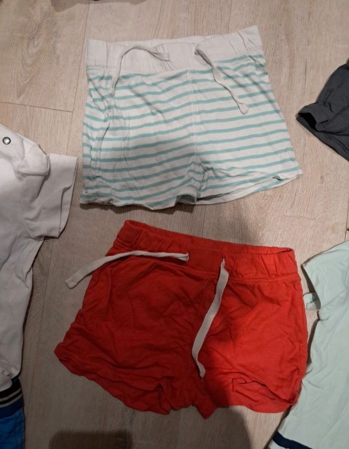 Lot d'ensembles et shorts 24mois garçon neuf - photo numéro 4