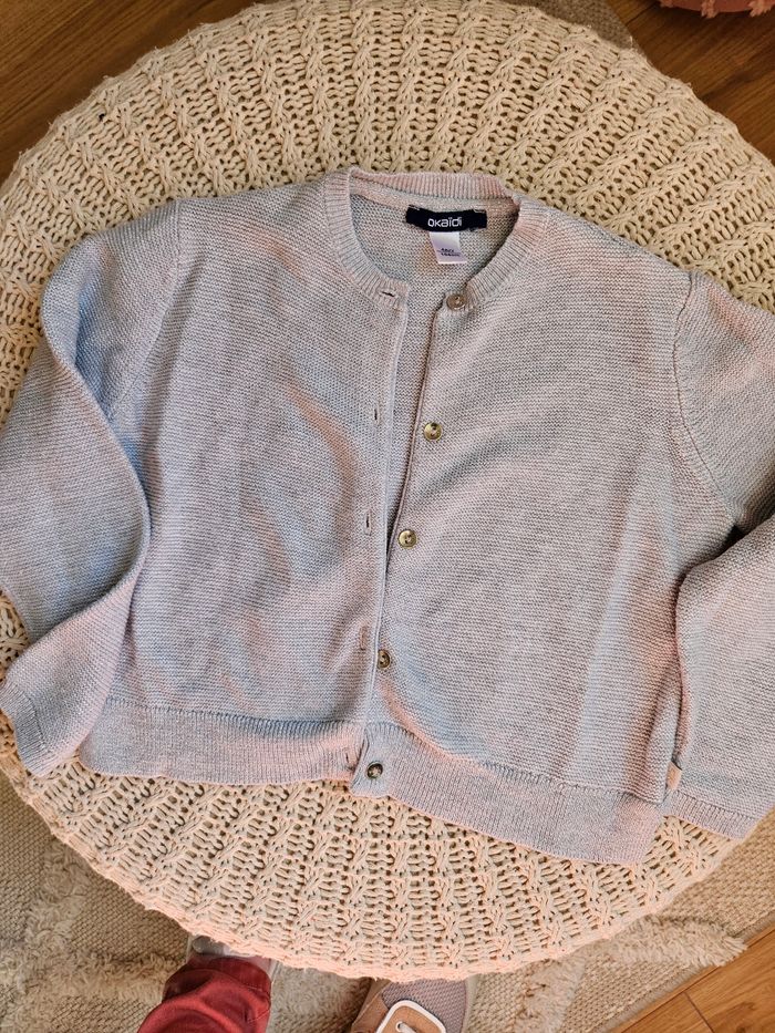 Gilet okaidi gris souris 4 ans