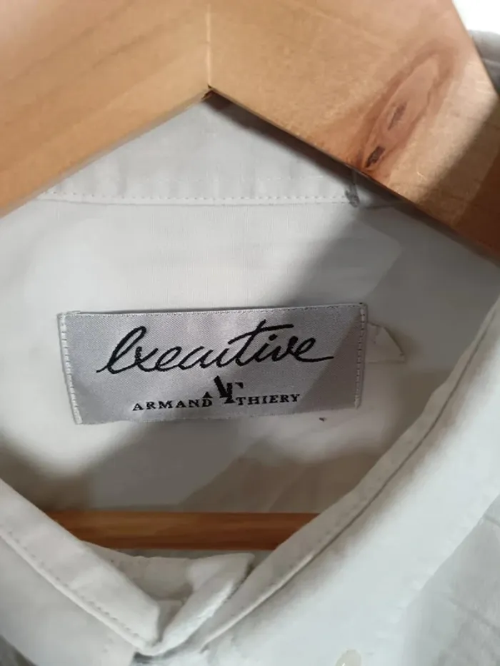 C20 chemise blanche Armand Thierry T5 - photo numéro 3