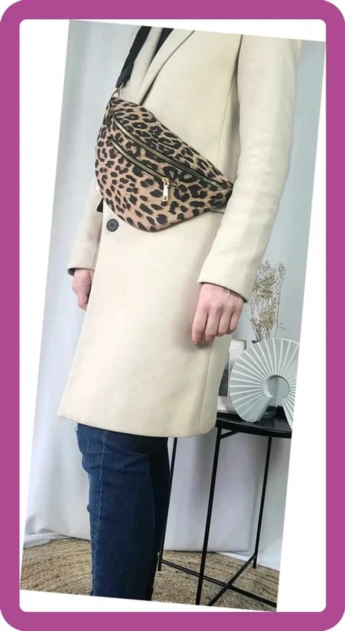 Grande Sac Banane Léopard Camel, NEUF avec étiquette - photo numéro 4