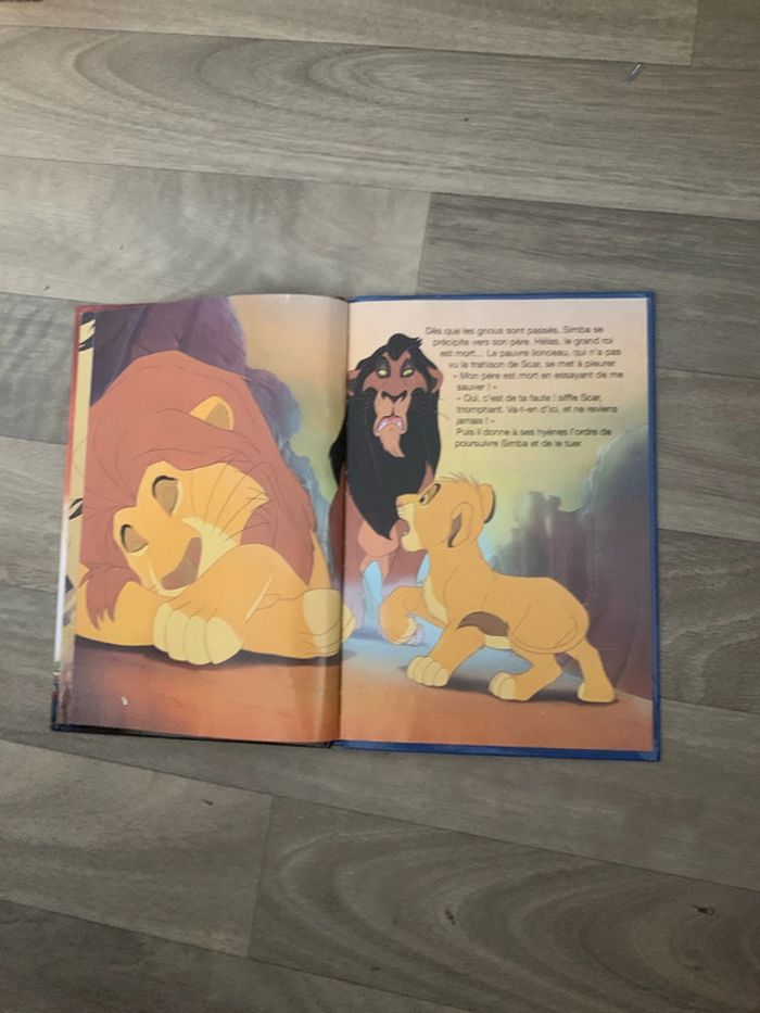 Livre Le Roi Lion - photo numéro 3