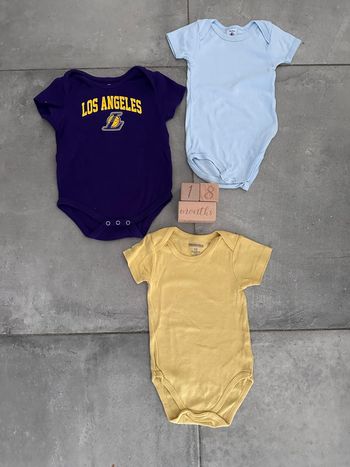 Lot de 3 bodys manches courtes taille 18 mois très bon état petit bateau Lakers orchestra 