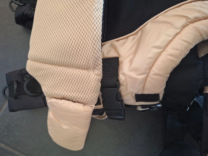 Porte-bébé utilisé une fois avec boîte Marque safety très bon état - photo numéro 8