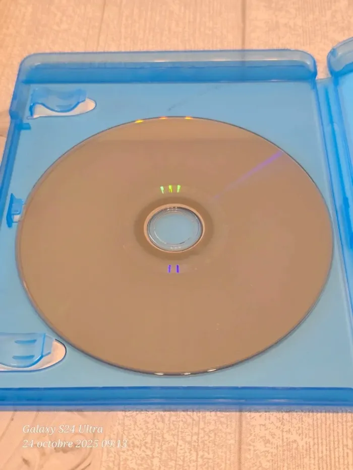 DVD Blu-ray disc Red - photo numéro 4